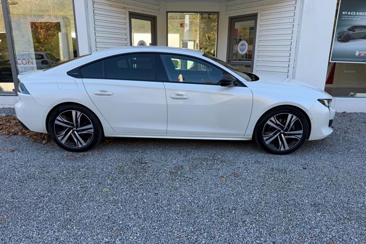 Hvid Peugeot 508 fra 2020