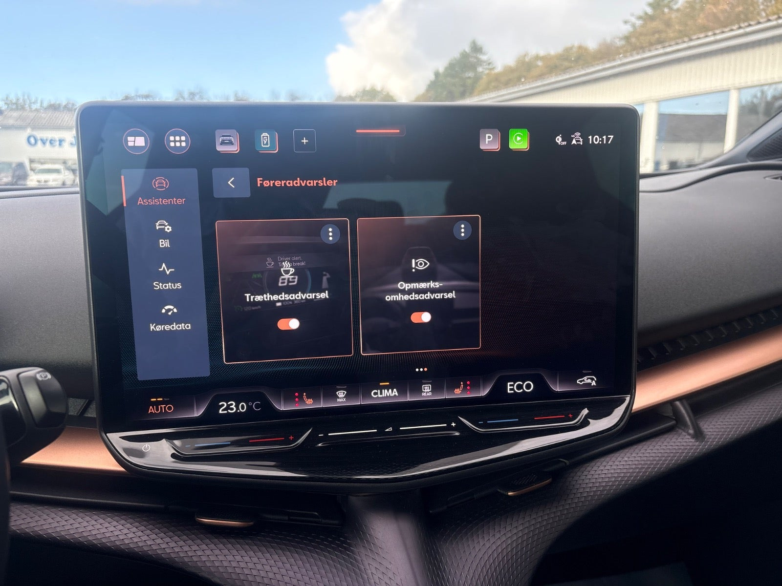 Blå Cupra Tavascan fra 2025