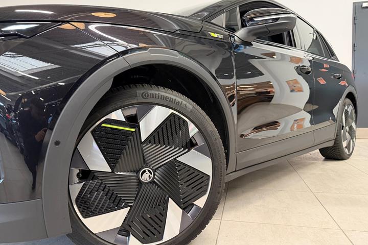 Sort Skoda Elroq fra 2026