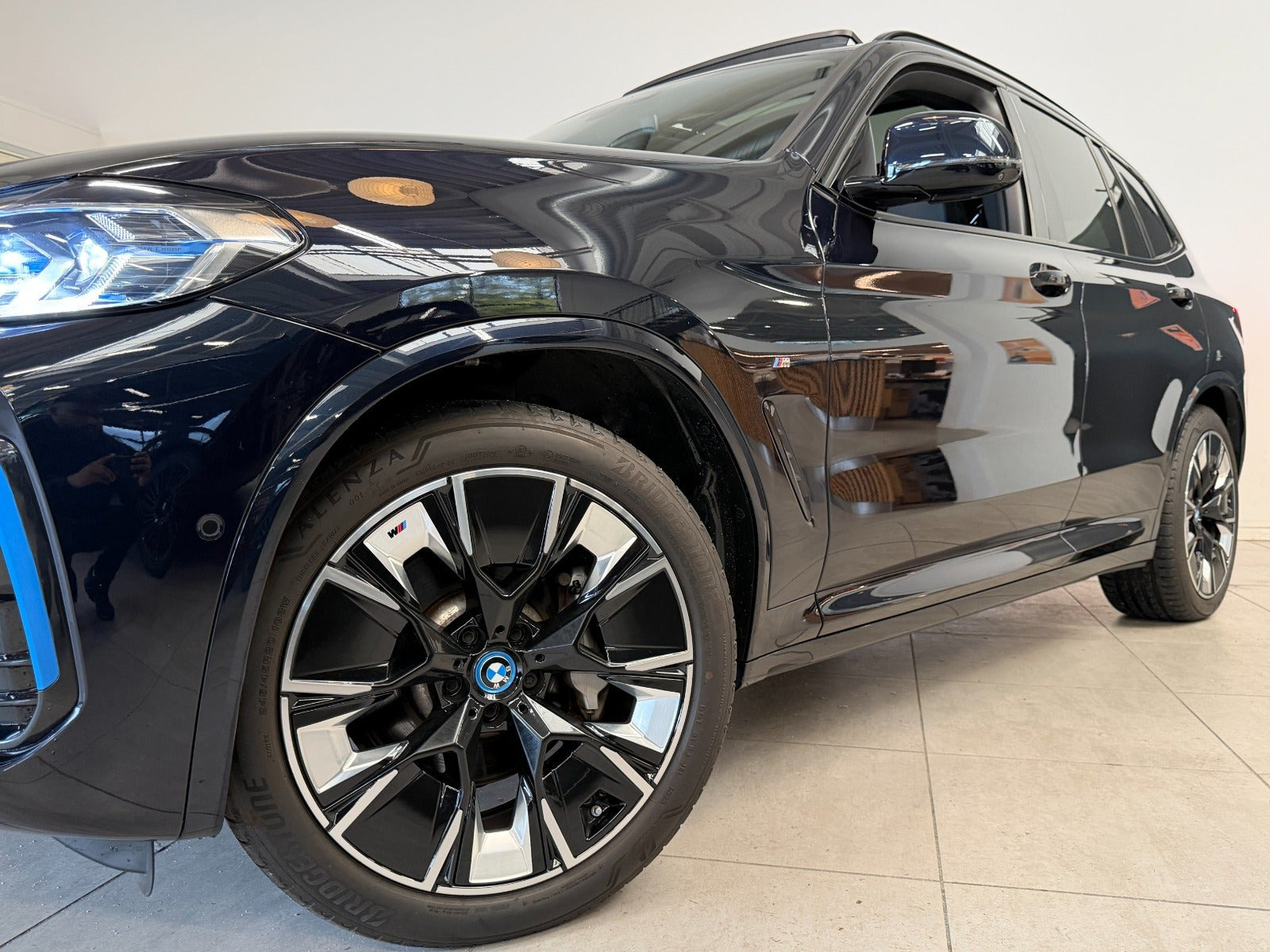 Sort BMW iX3 fra 2023