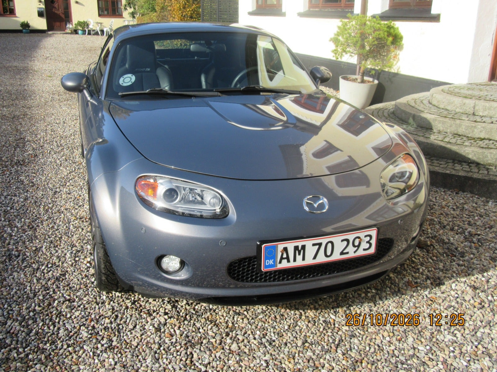 Grå Mazda MX-5 fra 2007