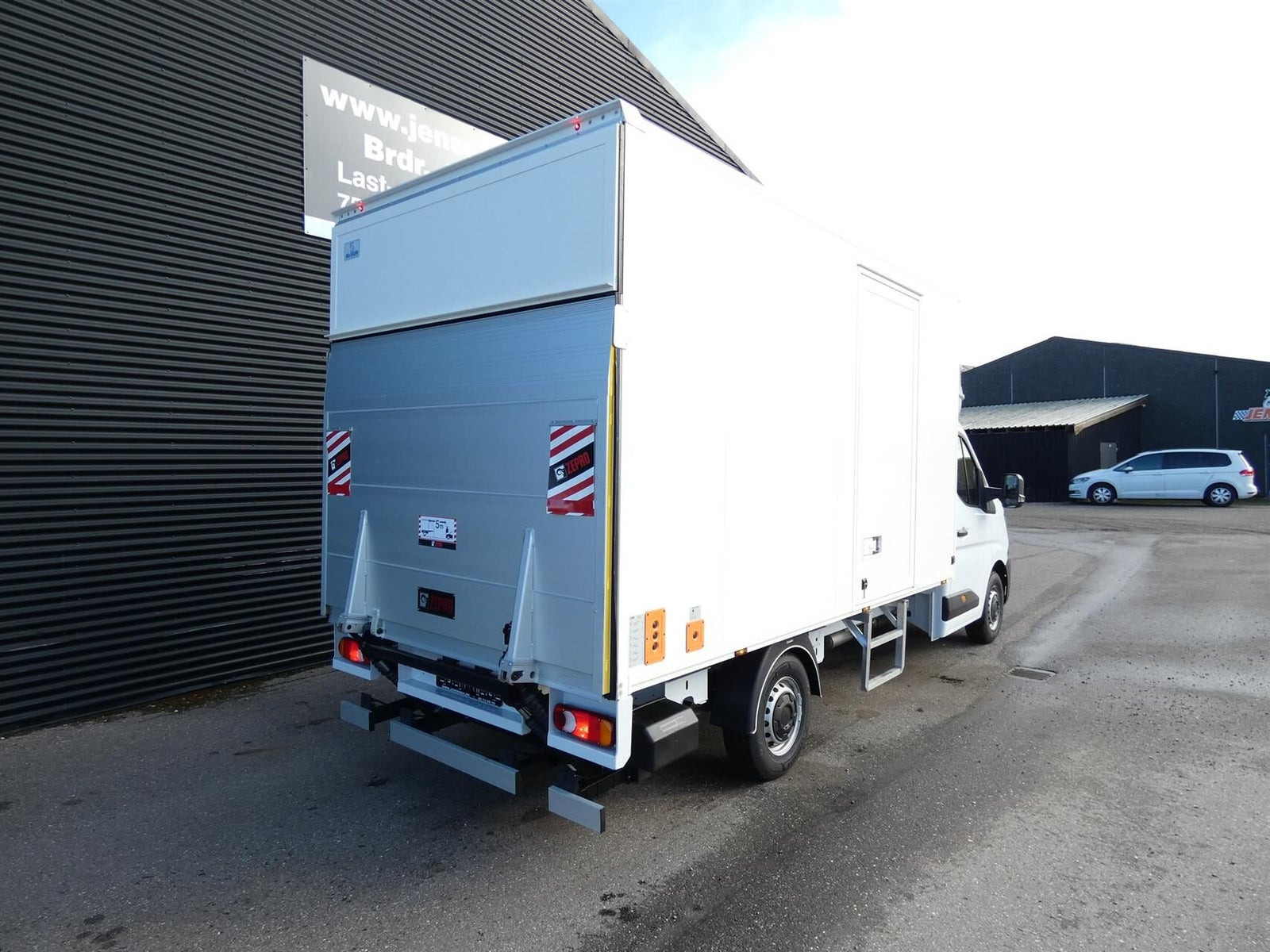 Hvid Renault Master V T35 fra 2026