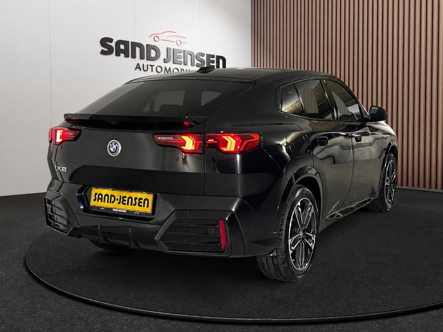 Sort BMW iX2 fra 2025
