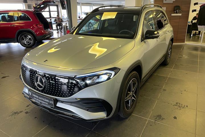 Sølv Mercedes EQB250+ fra 2025