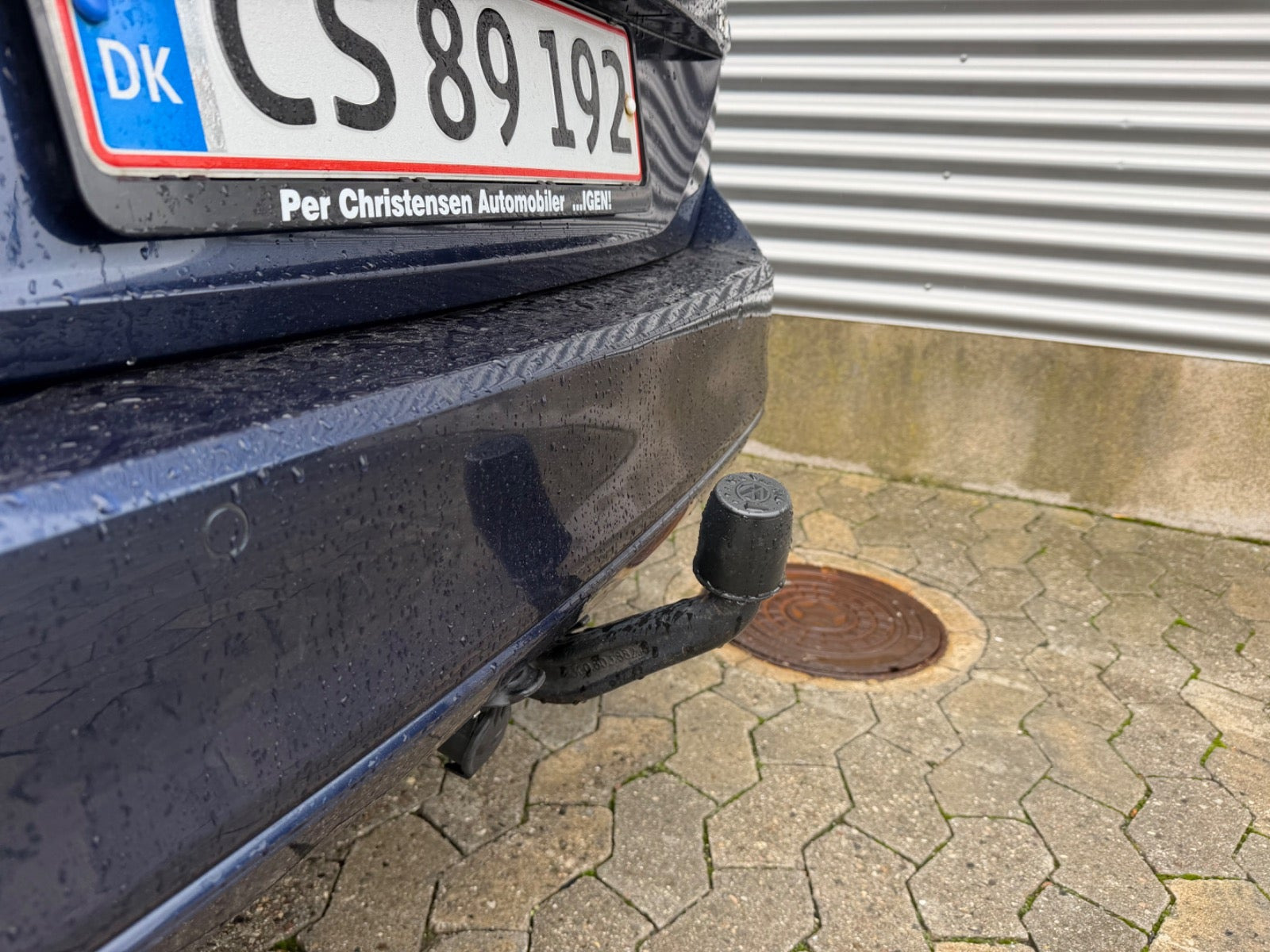 Blå VW Passat fra 2017
