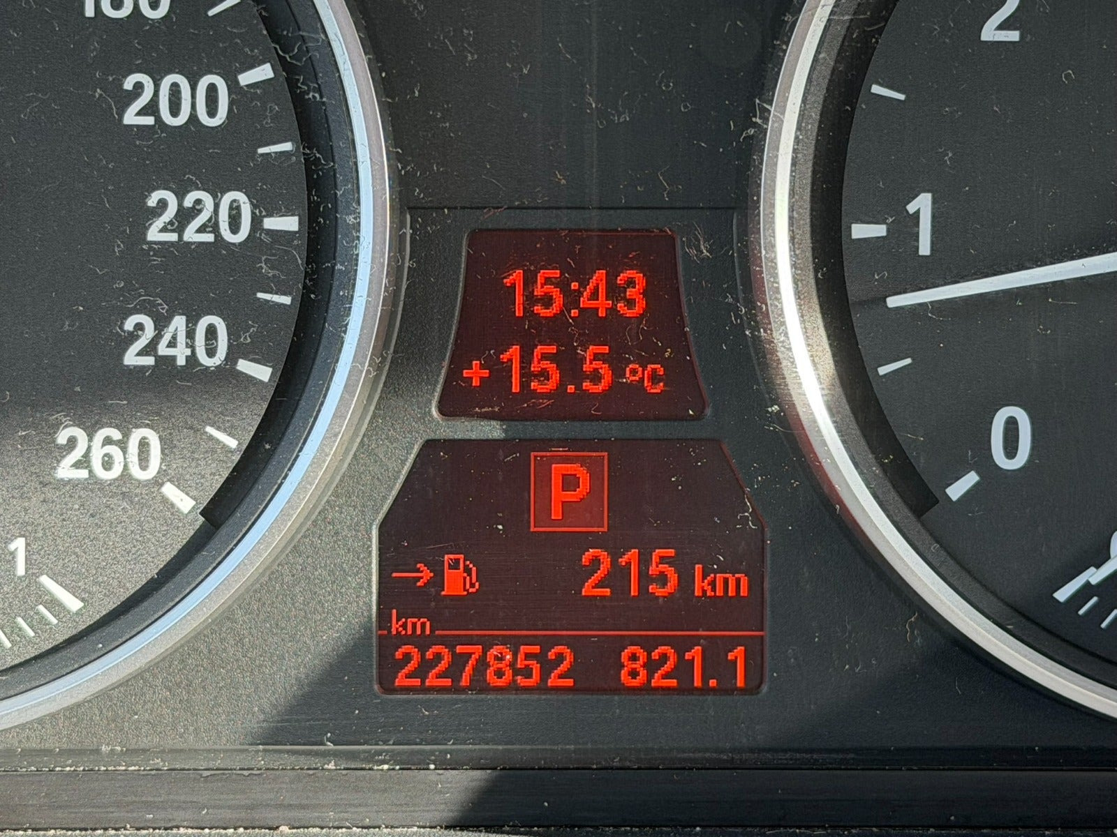 Blå BMW 523i fra 2007