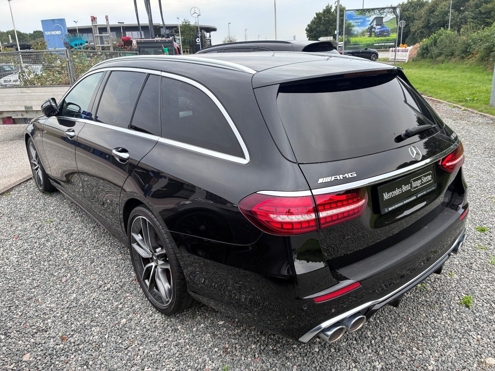 Sort Mercedes E53 fra 2022