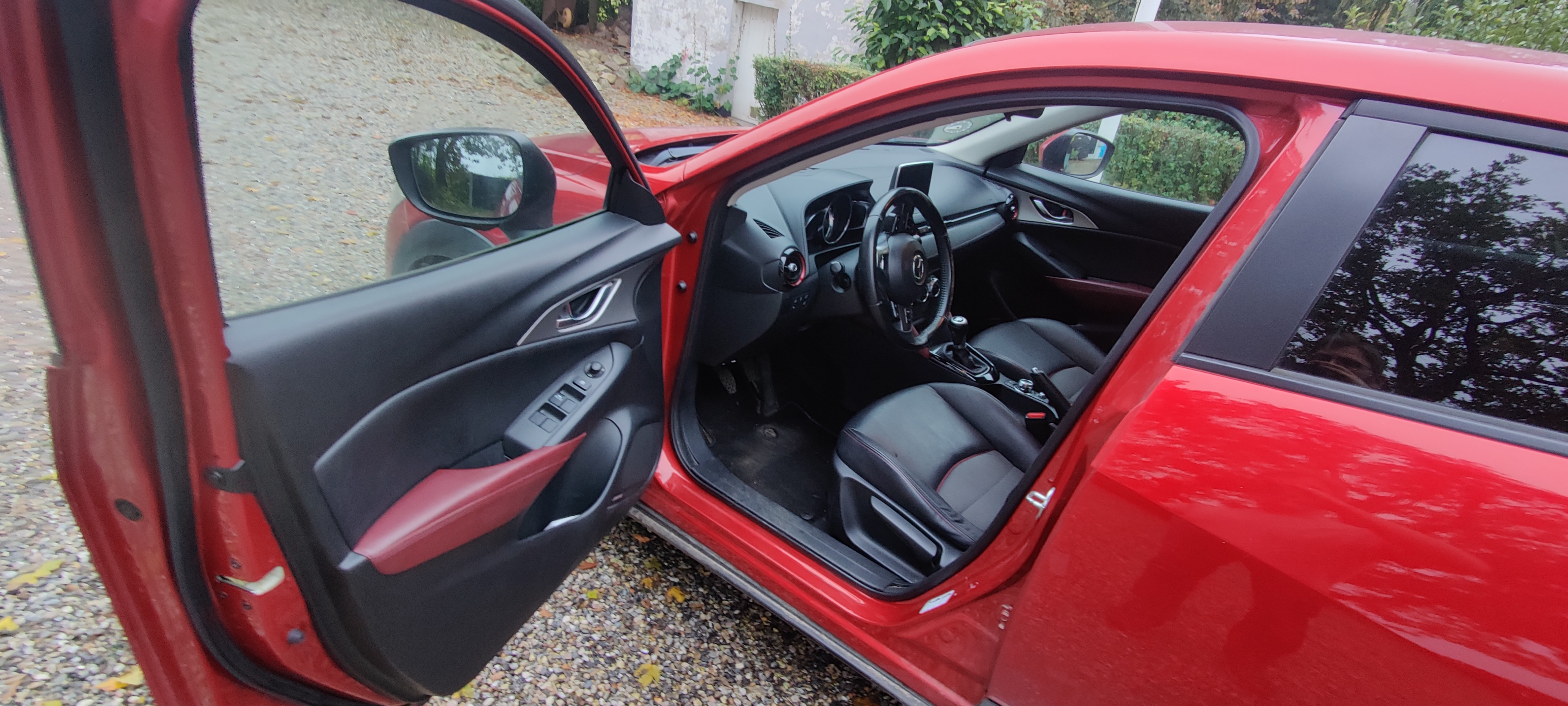Rød Mazda CX-3 fra 2016