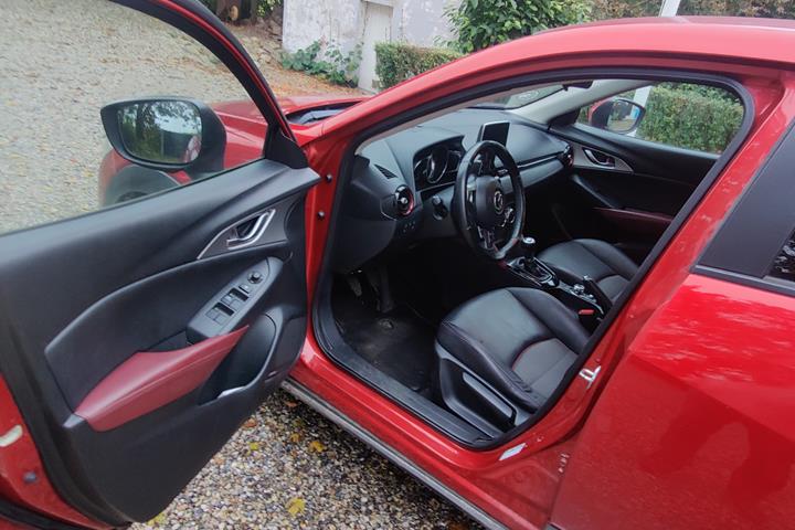Rød Mazda CX-3 fra 2016