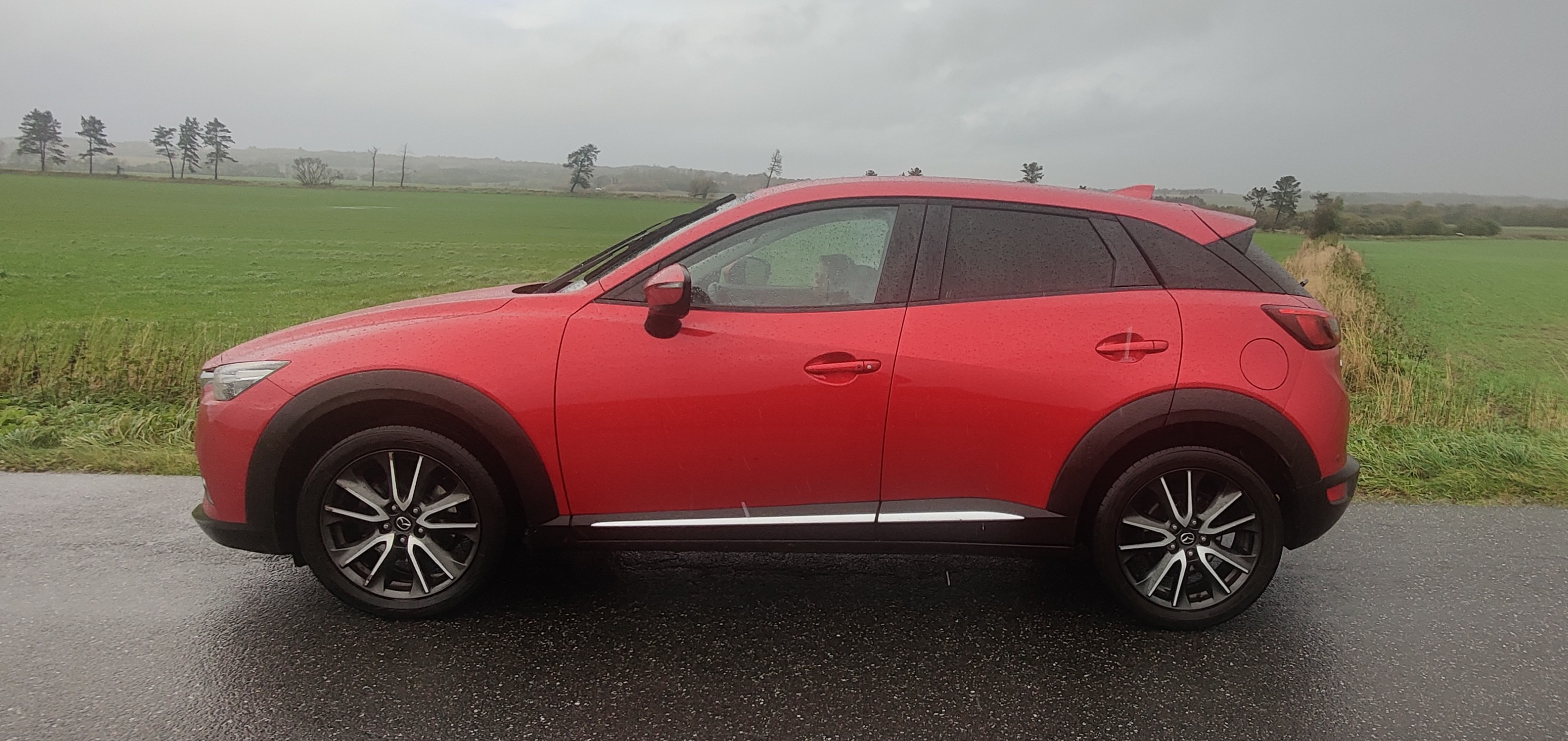 Rød Mazda CX-3 fra 2016