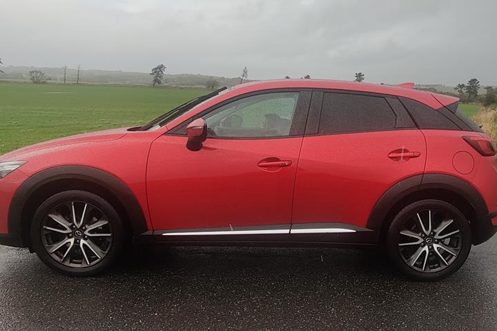 Rød Mazda CX-3 fra 2016