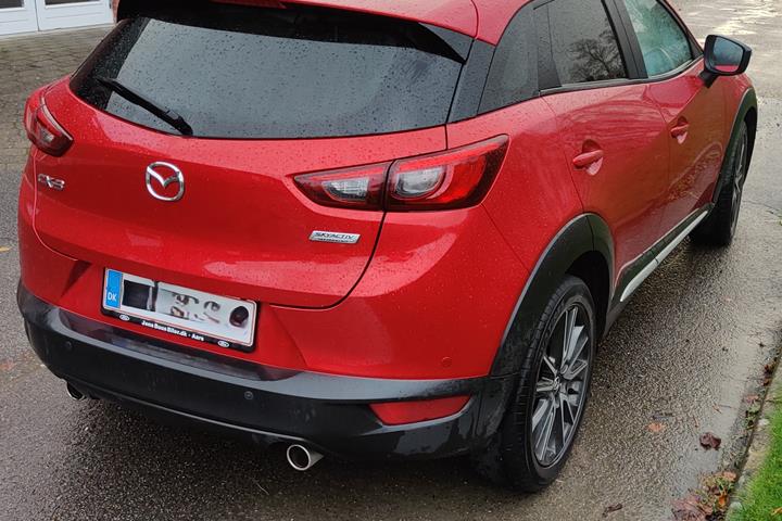 Rød Mazda CX-3 fra 2016