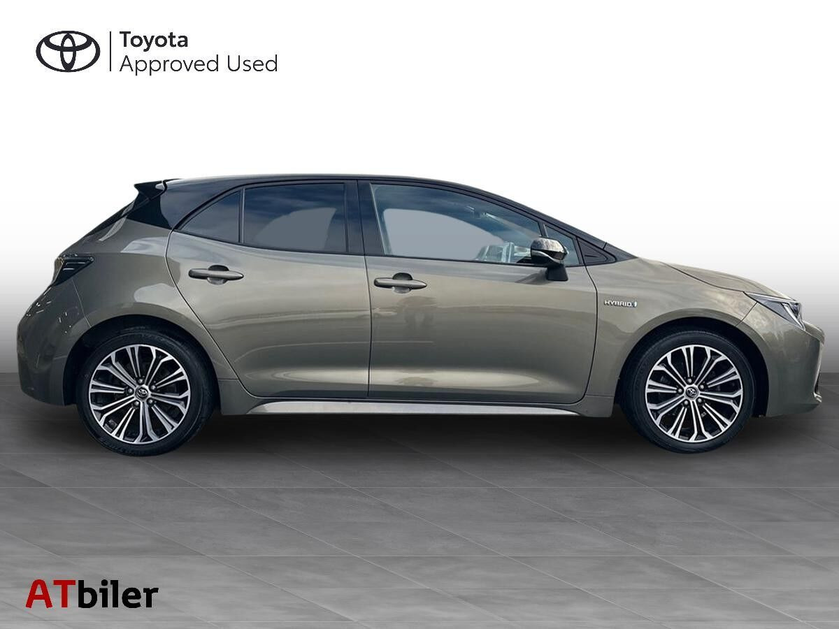 Bronze Toyota Corolla fra 2019