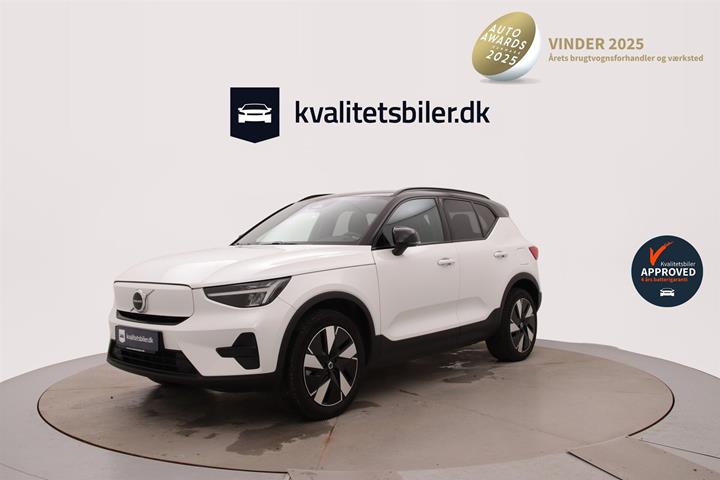 Hvid Volvo XC40 fra 2023