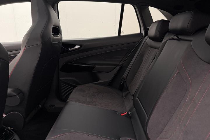 Hvid VW ID.4 fra 2023