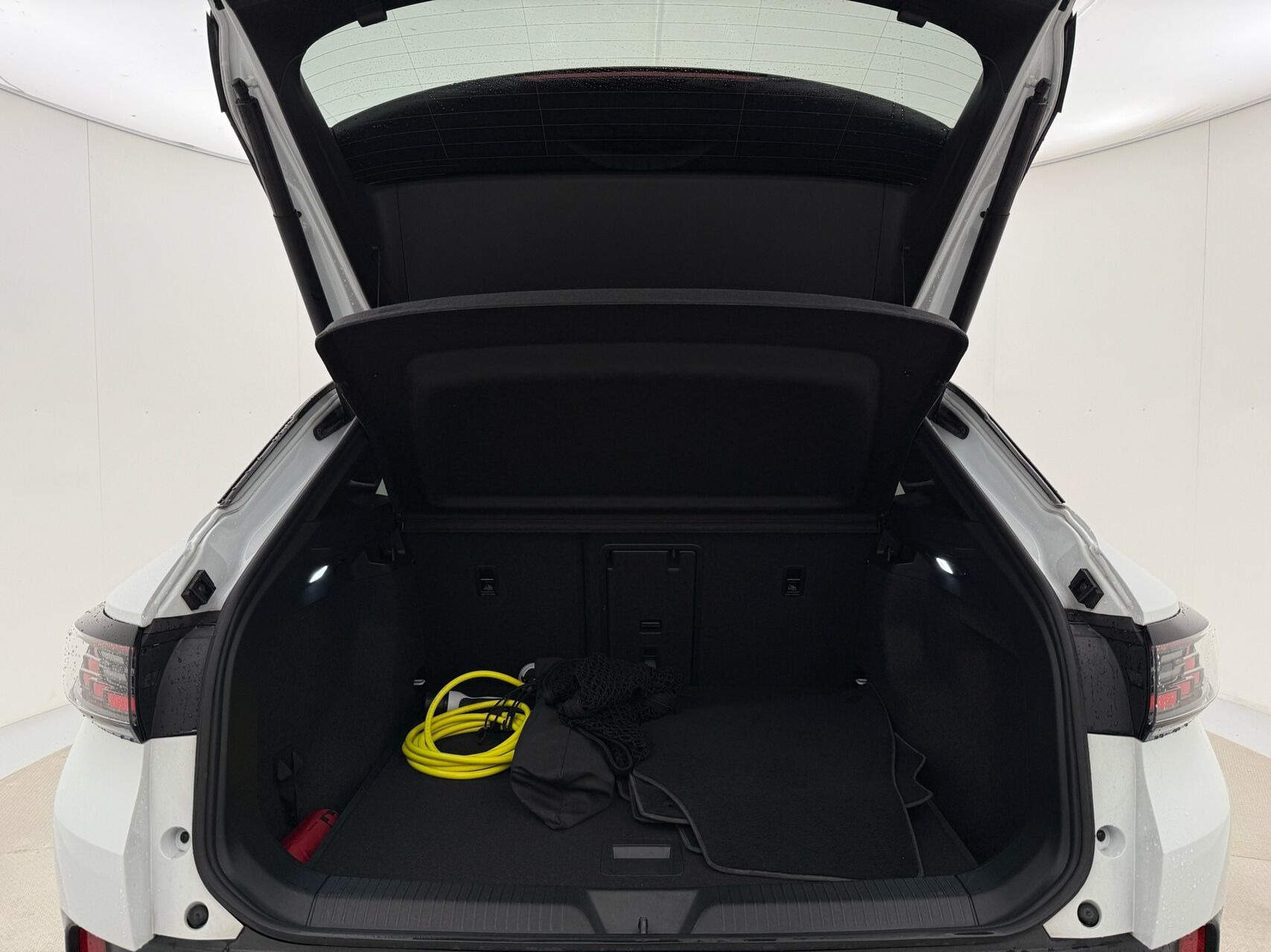 Hvid VW ID.4 fra 2023