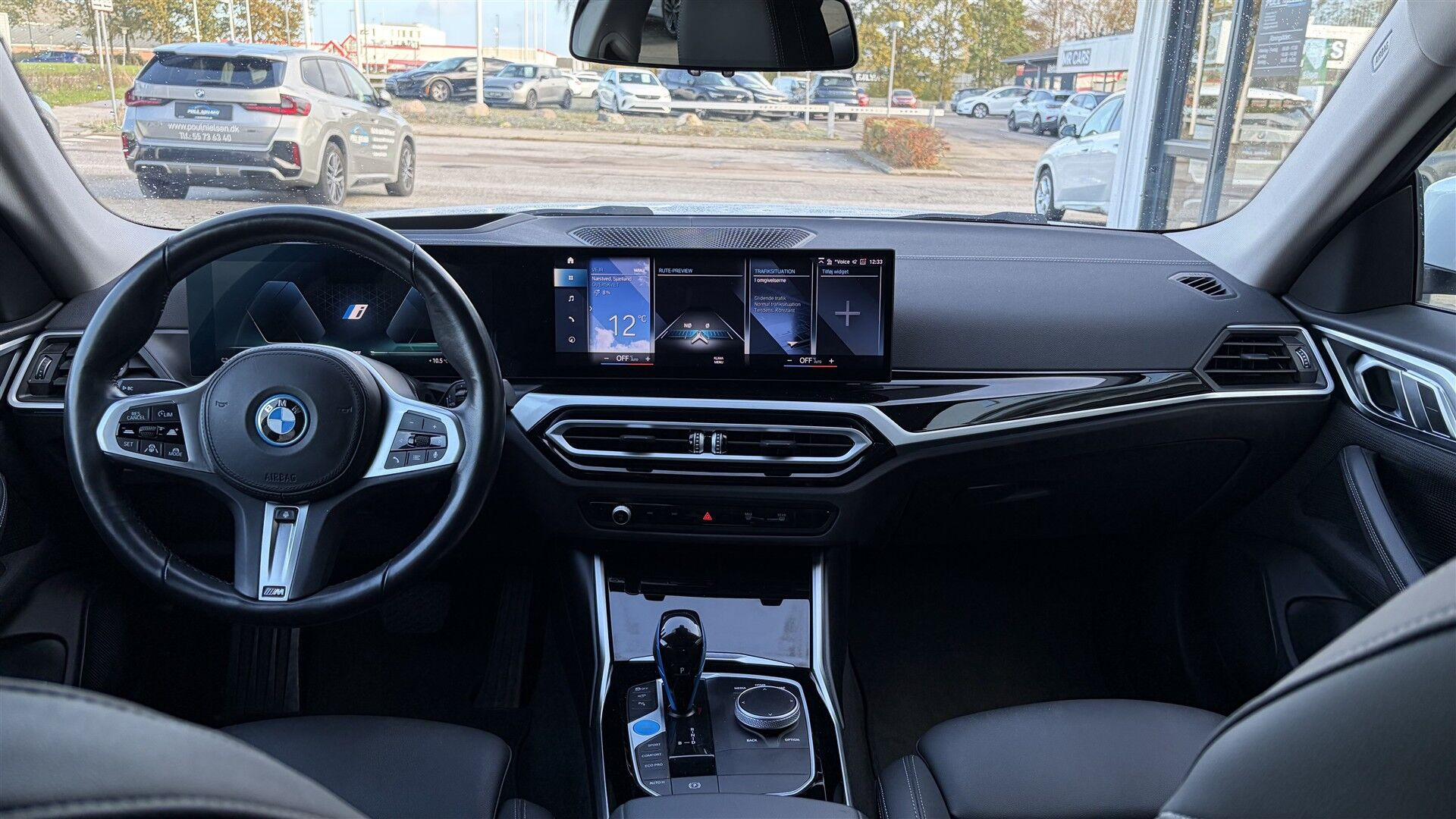 Hvid BMW i4 fra 2023