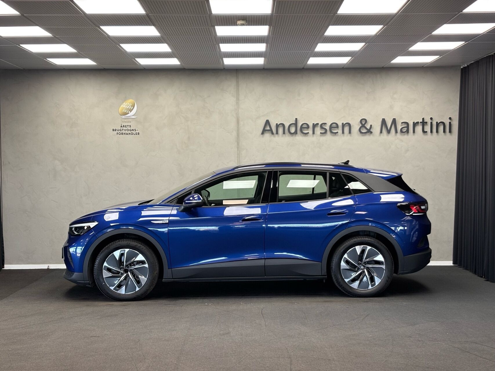 Blå VW ID.4 fra 2023