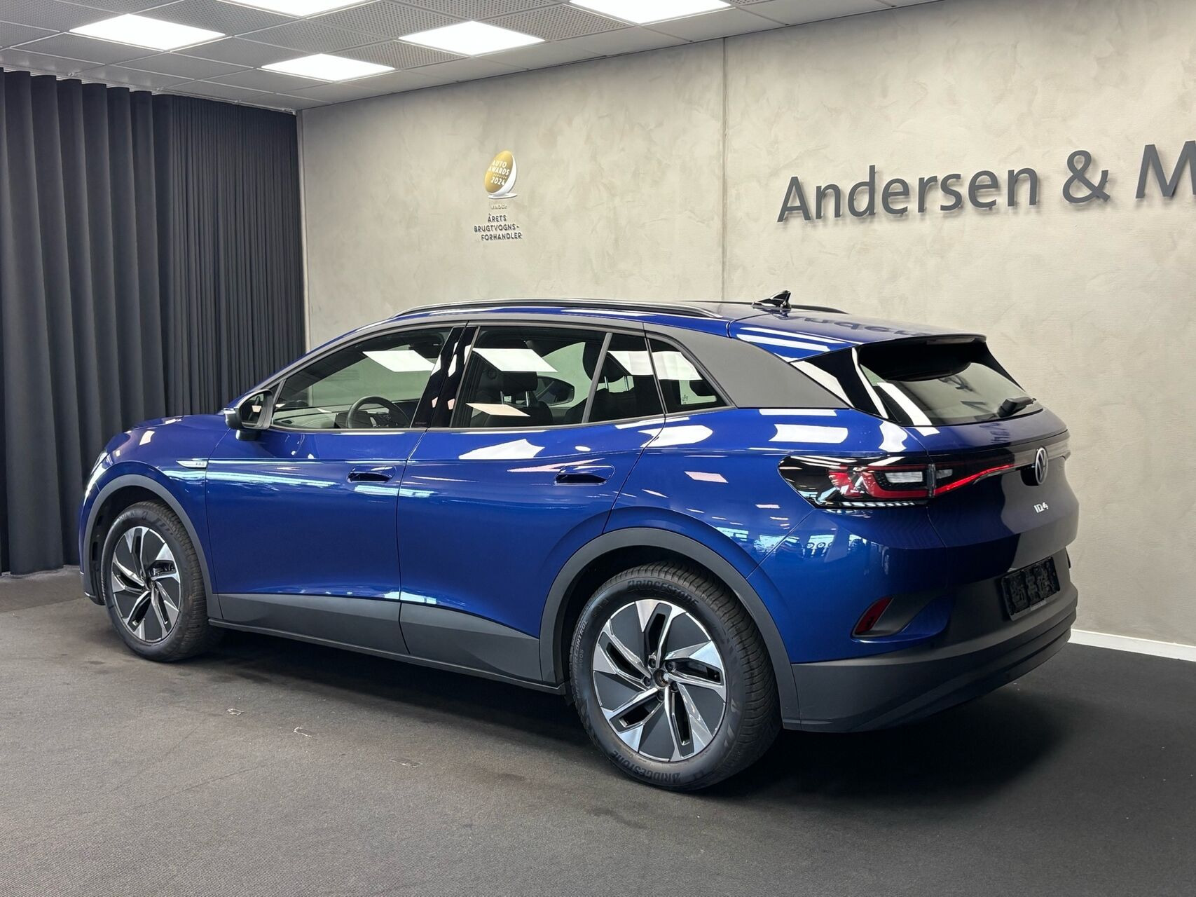 Blå VW ID.4 fra 2023