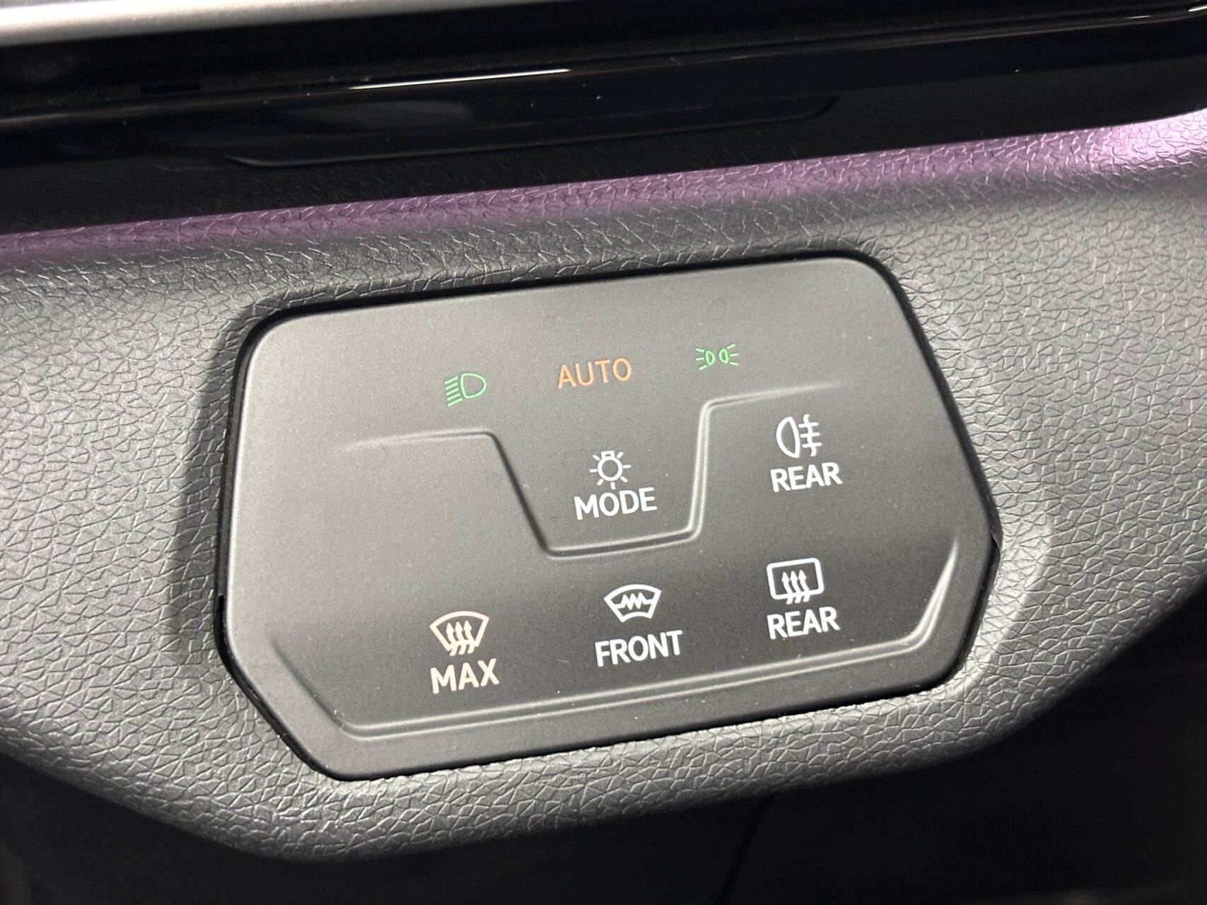 Blå VW ID.4 fra 2023