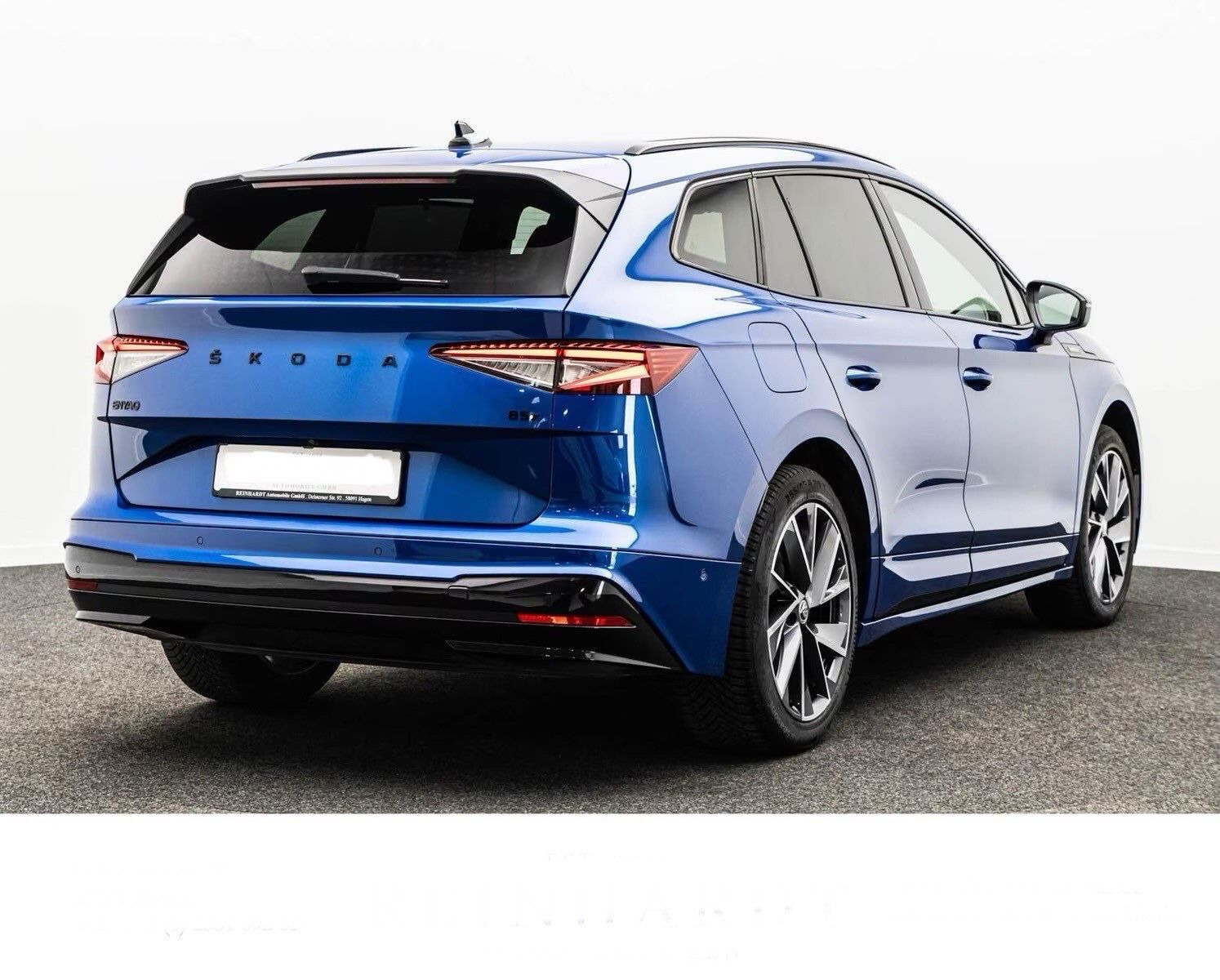 Blå Skoda Enyaq fra 2024