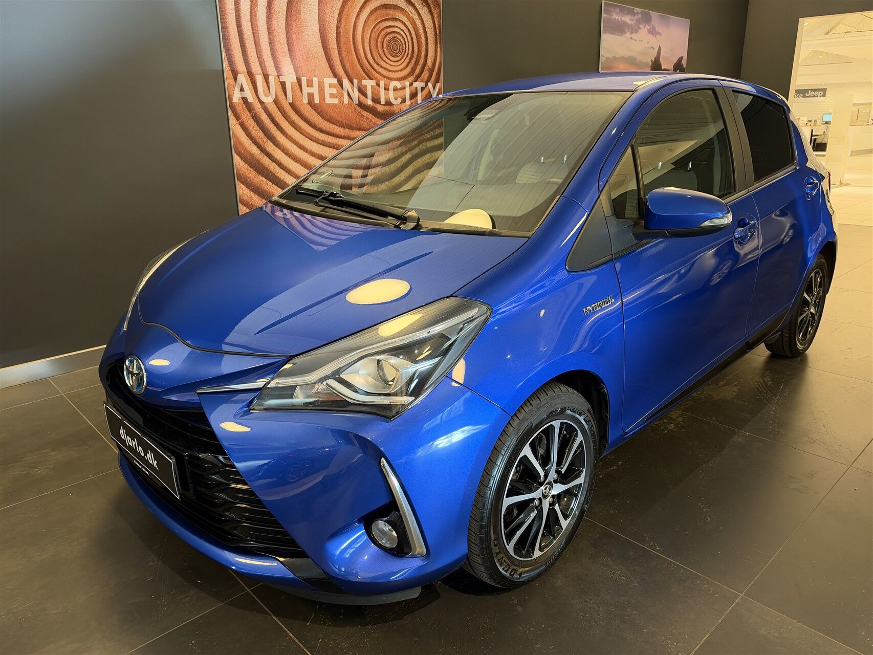 Toyota Yaris 1,5 Hybrid H2 Limited E-CVT 100HK 5d Trinl. Gear