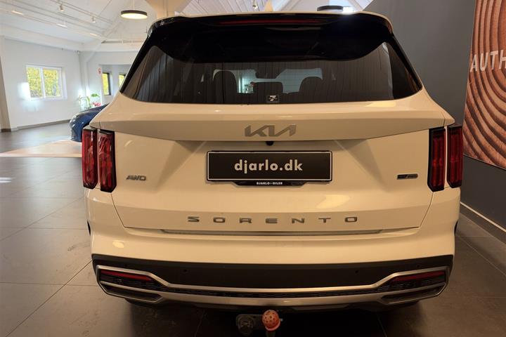 Hvid Kia Sorento fra 2022