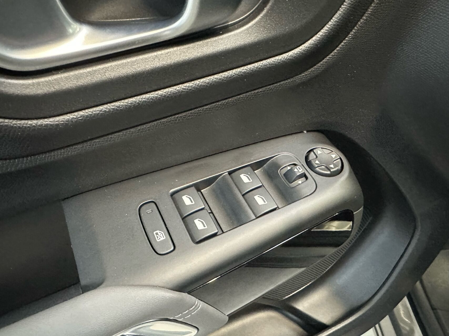 Grå Citroën C5 Aircross fra 2021