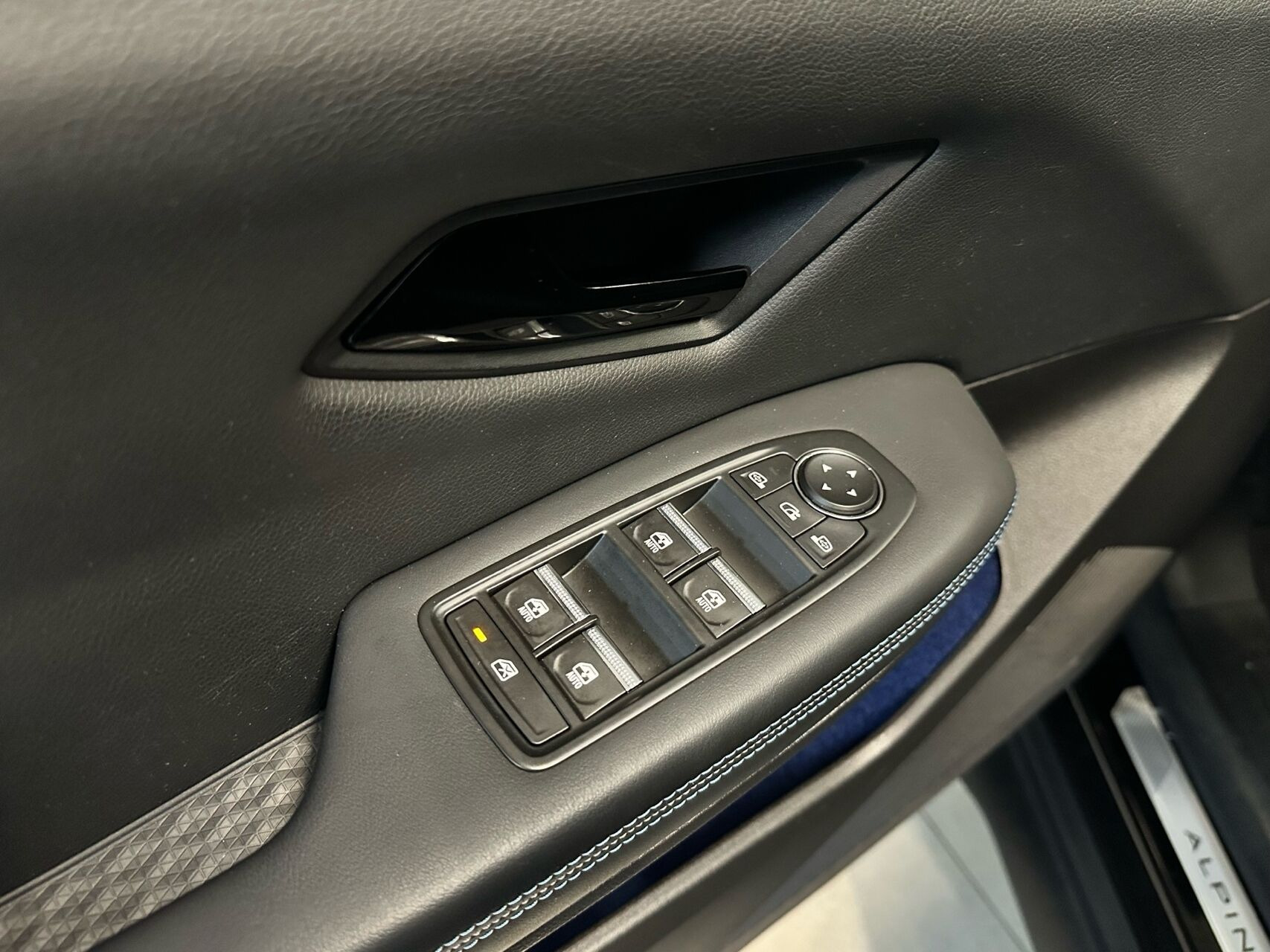 Sort Renault Scénic fra 2024