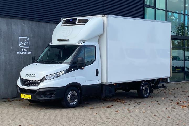 Hvid Iveco Daily fra 2020