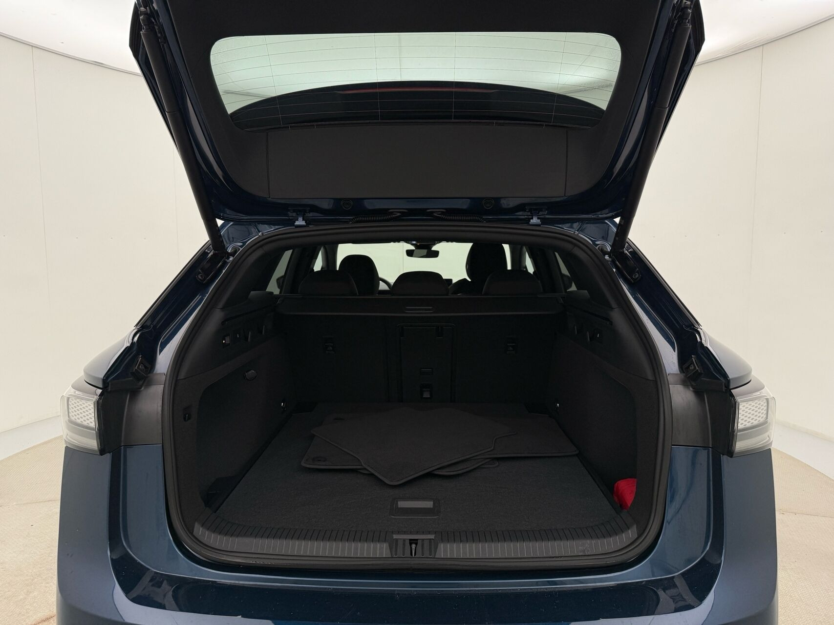 Blå VW ID.7 fra 2025