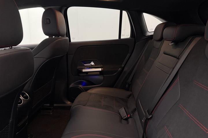 Sort Mercedes EQA250+ fra 2023