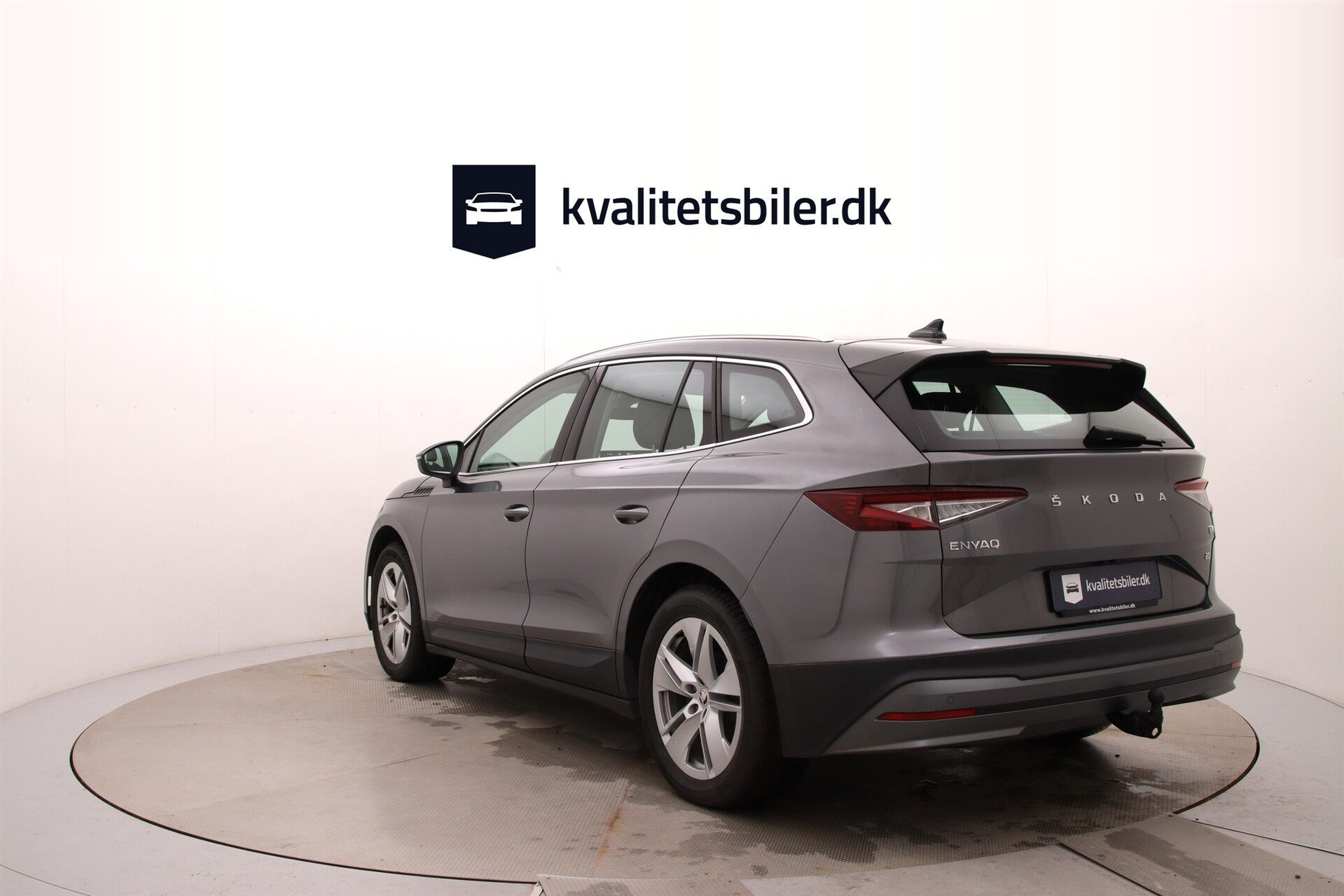 Grå Skoda Enyaq fra 2022