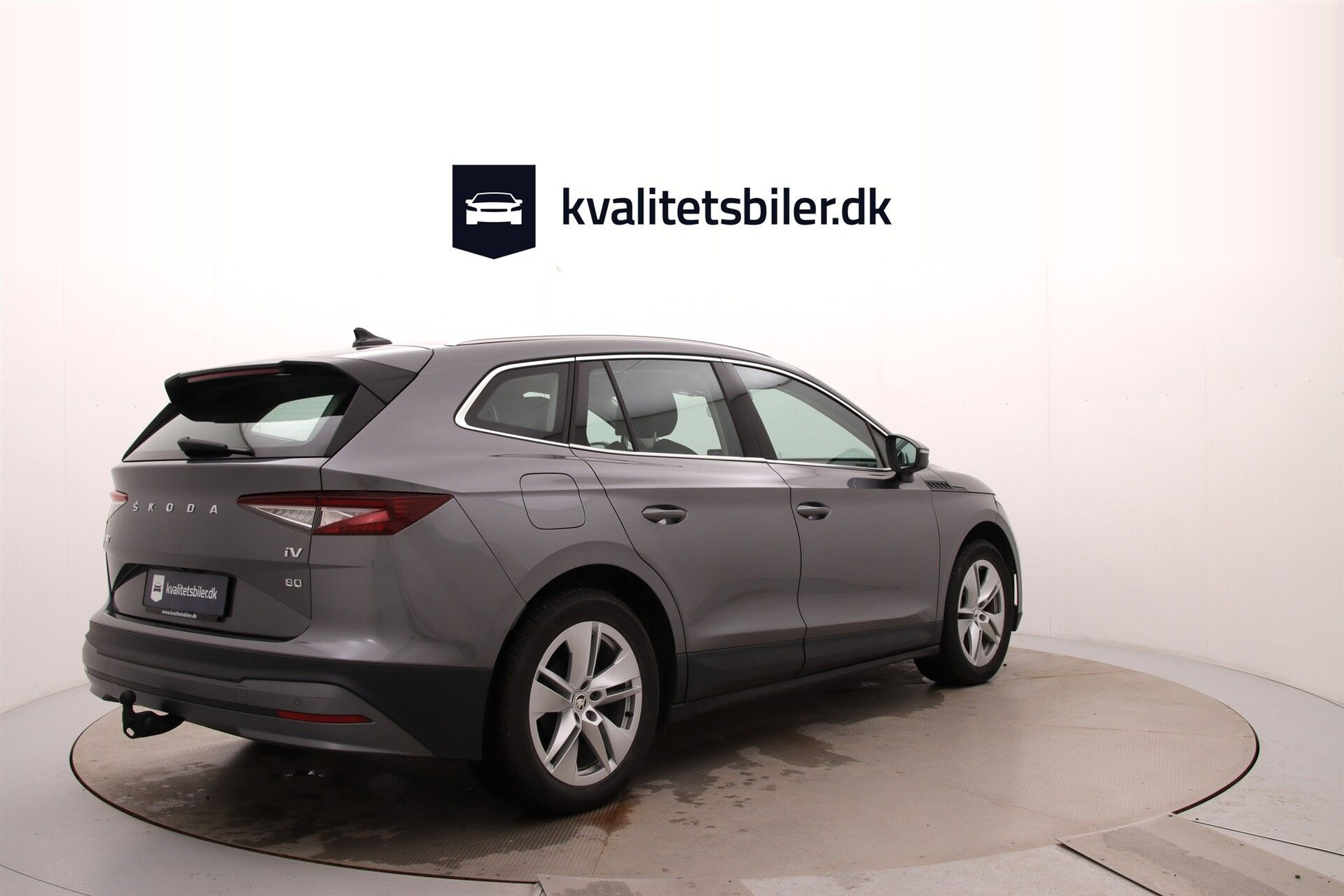 Grå Skoda Enyaq fra 2022