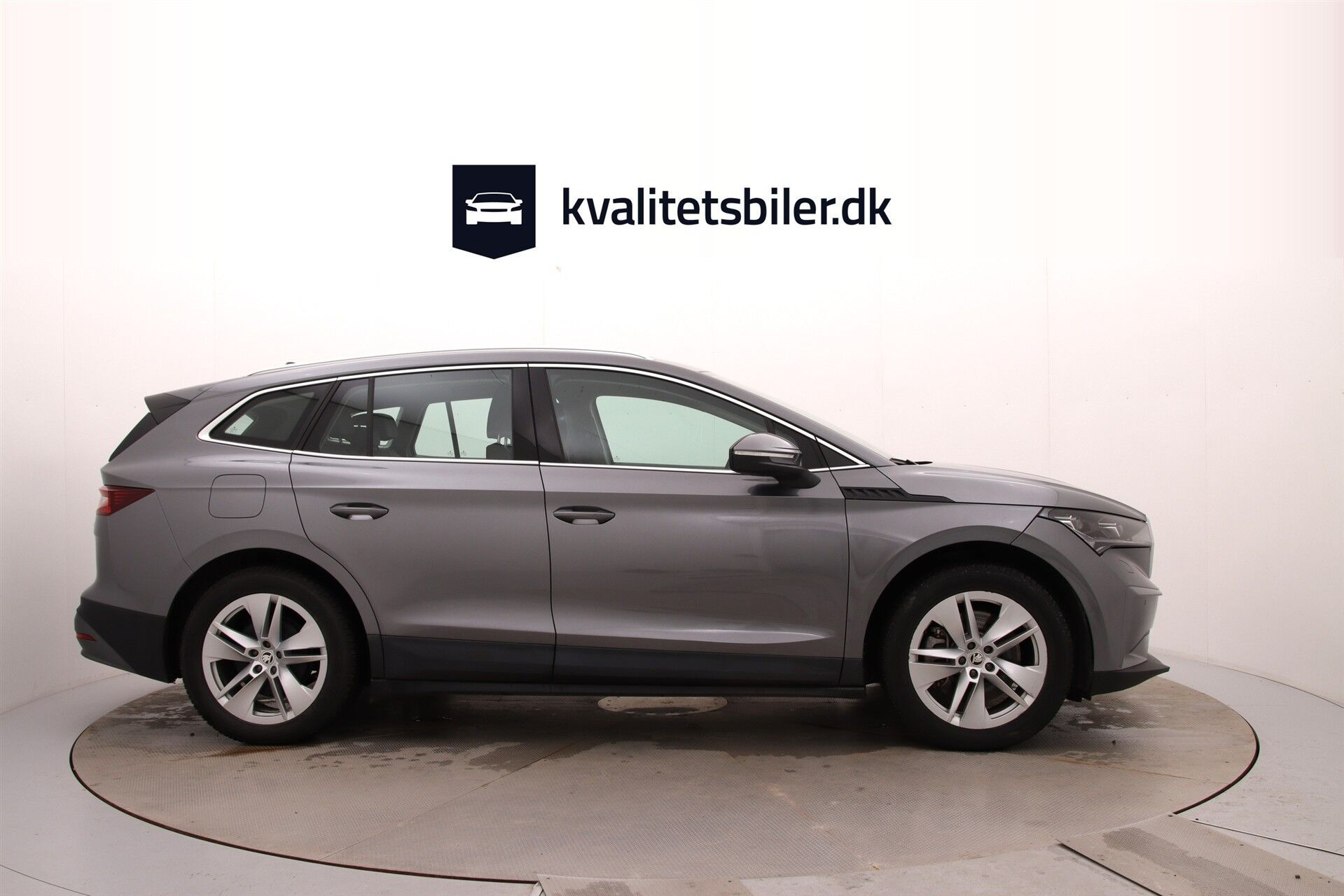 Grå Skoda Enyaq fra 2022