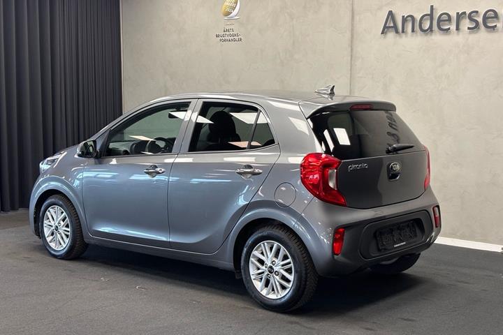 Sølv Kia Picanto fra 2021