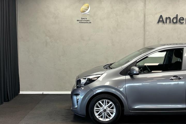 Sølv Kia Picanto fra 2021