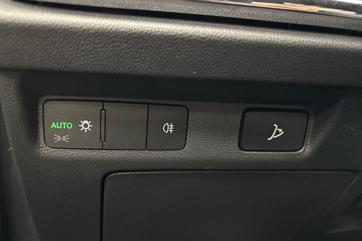 Hvid Skoda Enyaq fra 2022