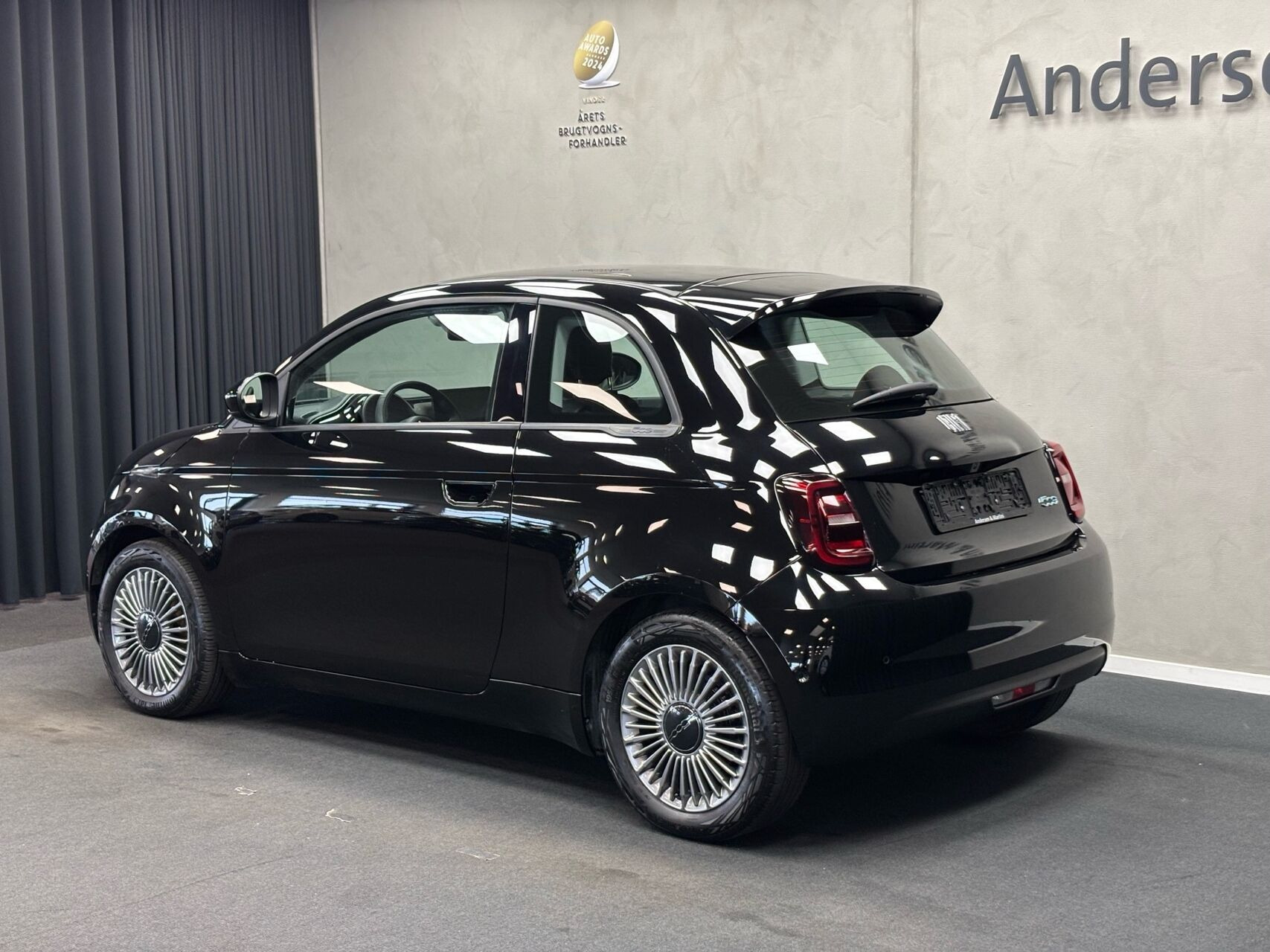 Sort Fiat 500e fra 2023