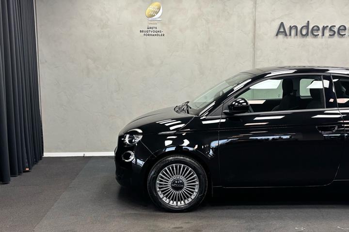 Sort Fiat 500e fra 2023