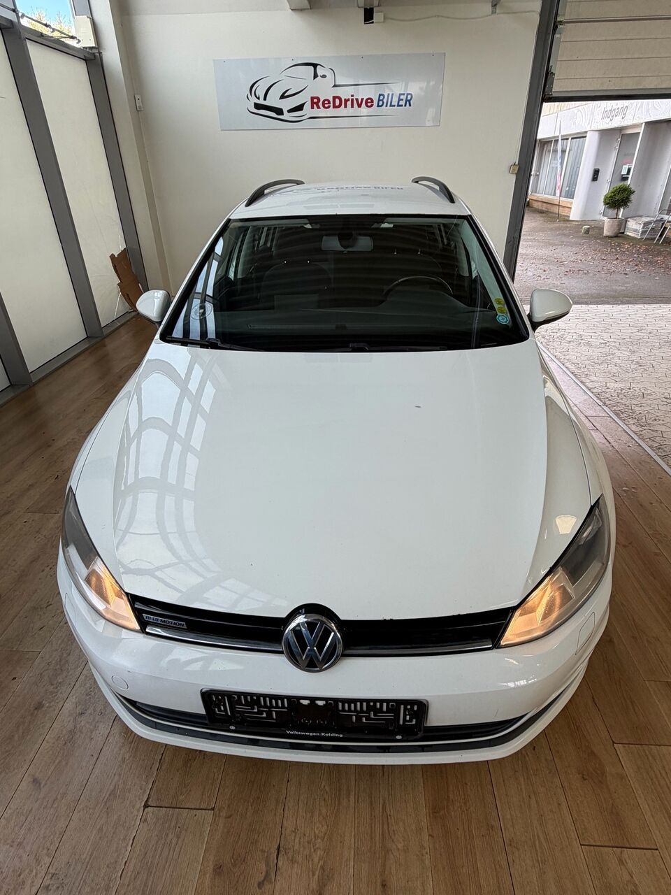 Hvid VW Golf fra 2014