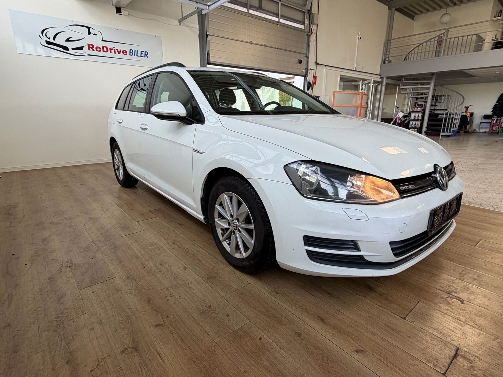 Hvid VW Golf fra 2014