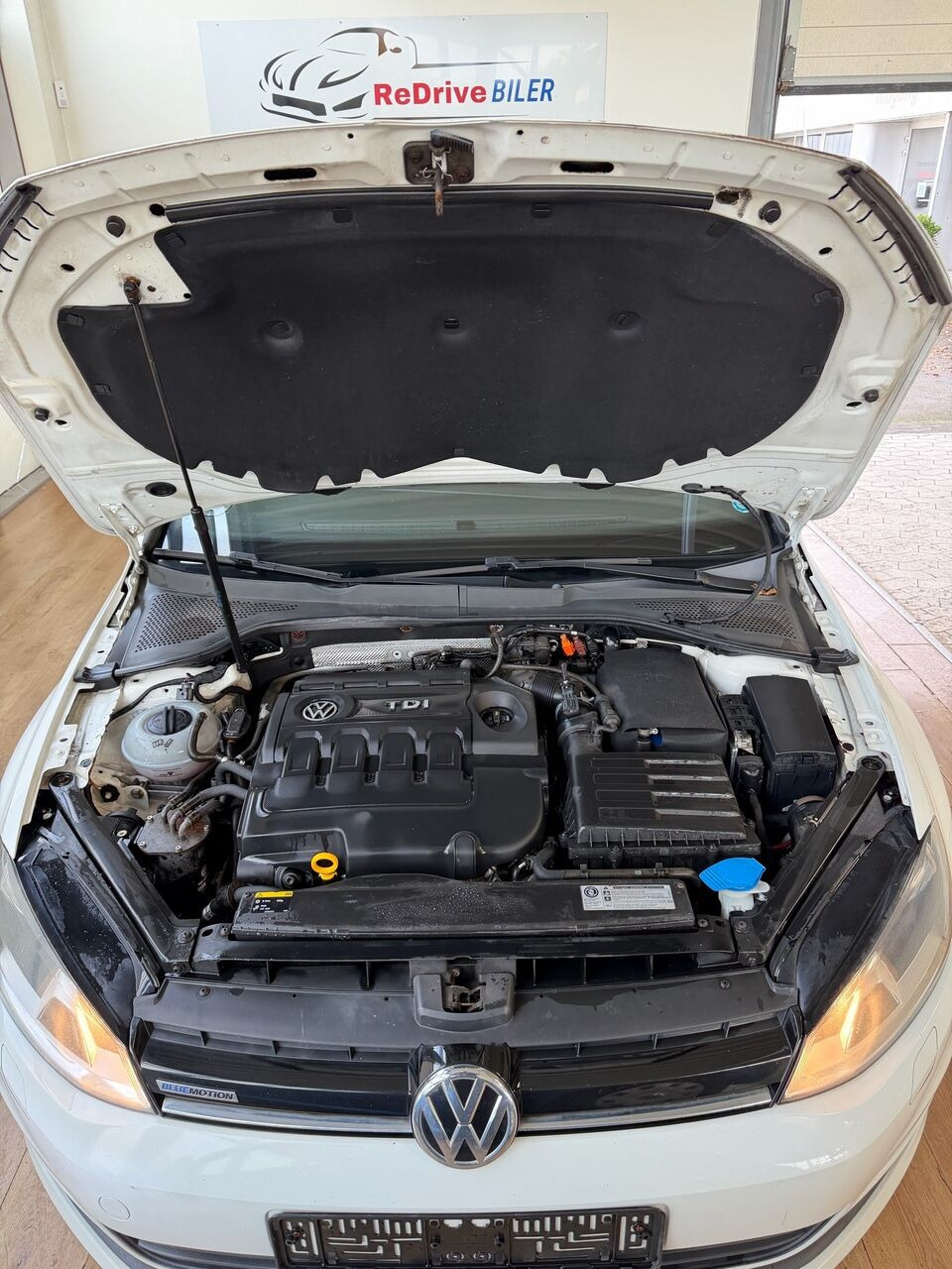 Hvid VW Golf fra 2014