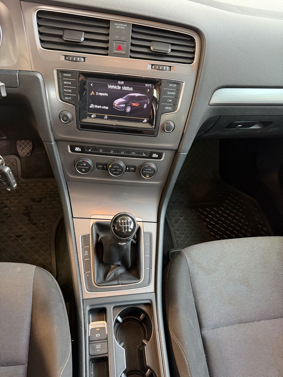 Hvid VW Golf fra 2014