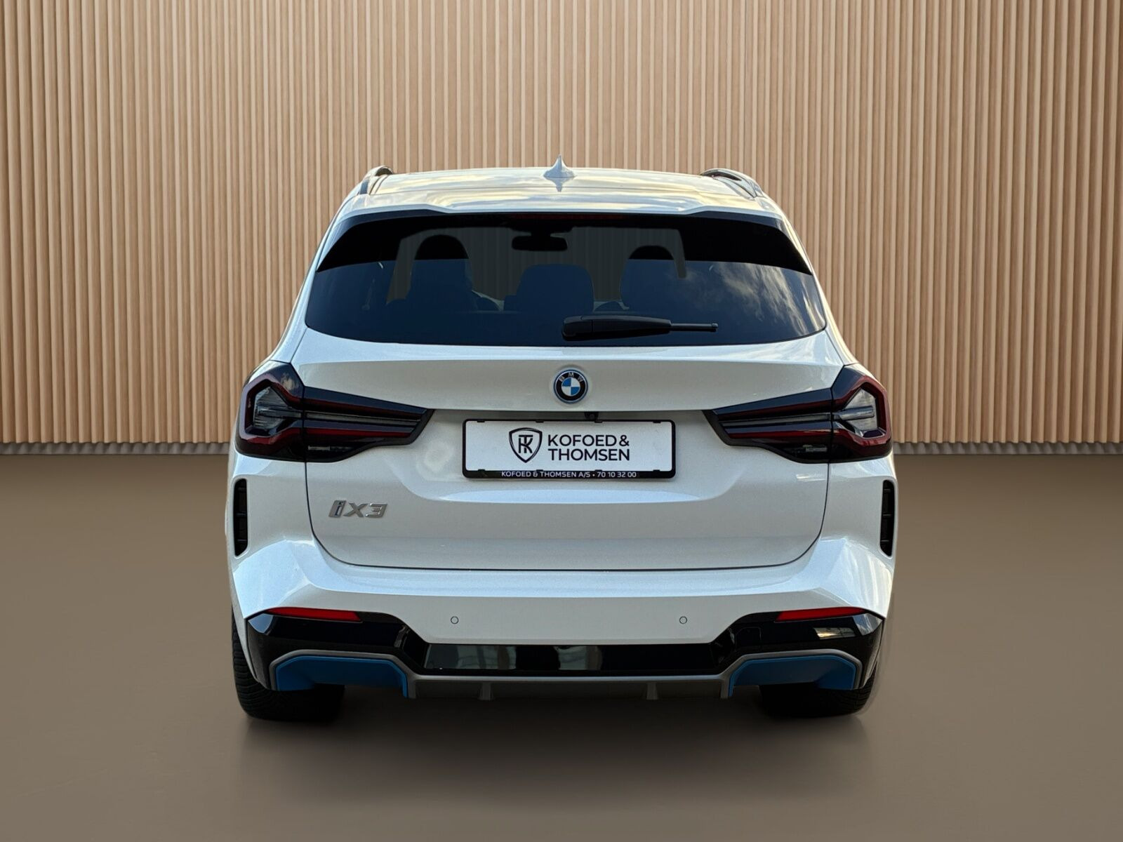 Hvid BMW iX3 fra 2022