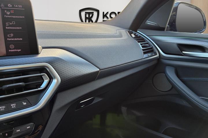 Hvid BMW iX3 fra 2022