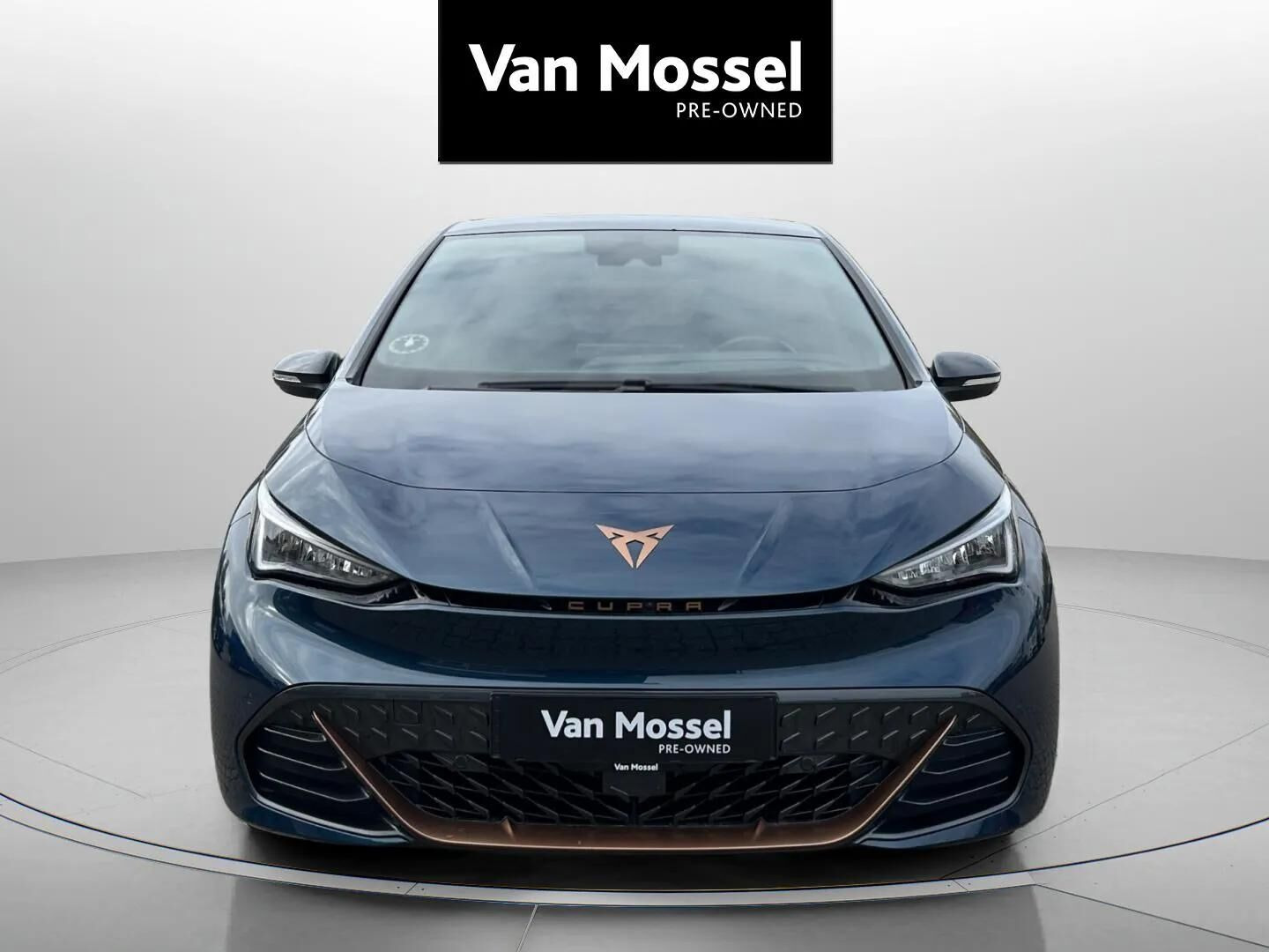 Blå Cupra Born fra 2024