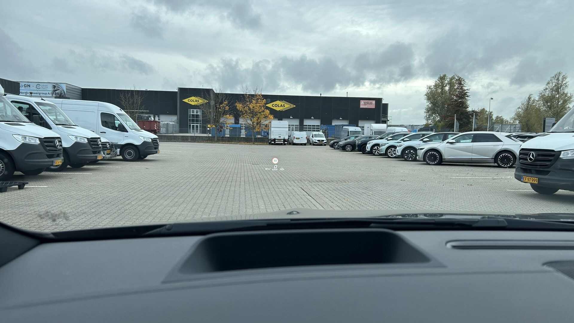 Sort Mercedes EQA250+ fra 2026