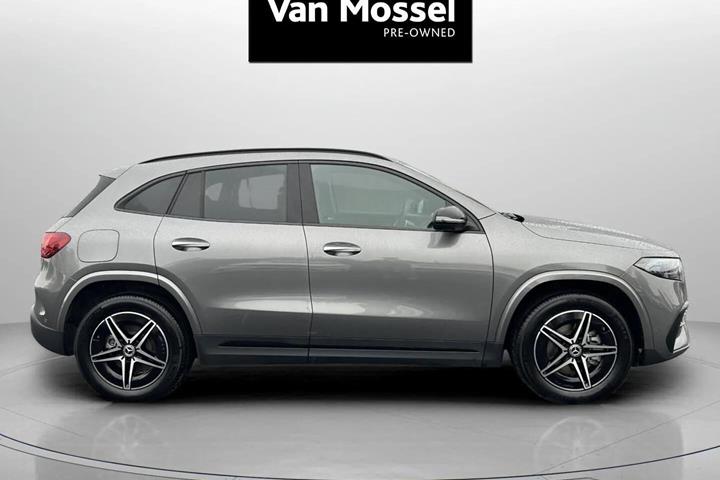 Grå Mercedes EQA250+ fra 2026
