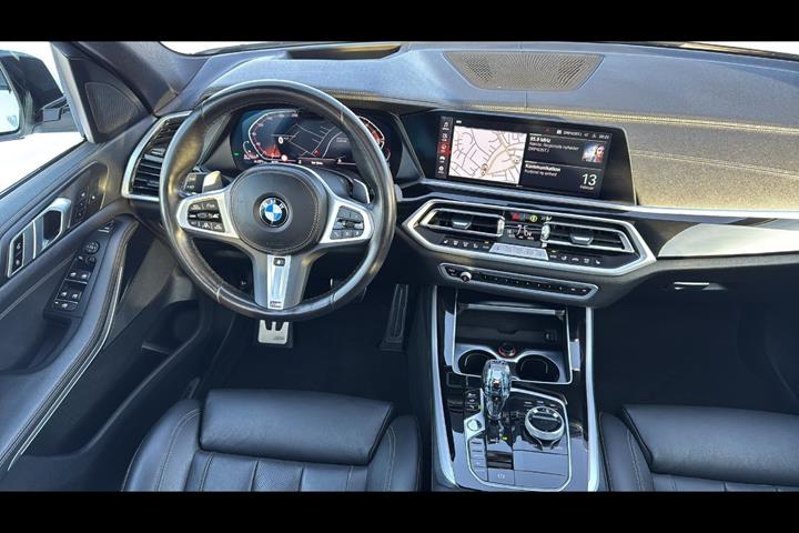 Hvid BMW X5 fra 2021